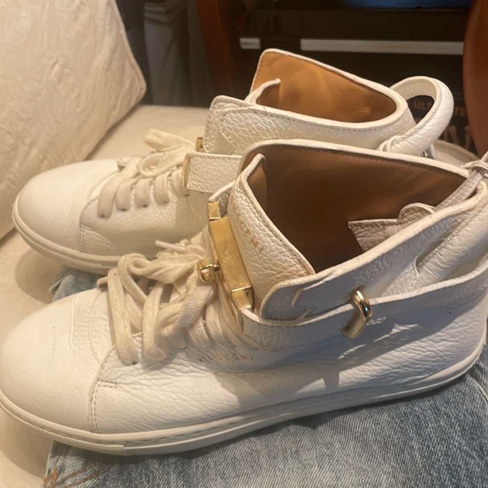 Unisex Belted High-Top Sneakers, Brand Size 39 ( US men’s Size 6, women’s Size 7